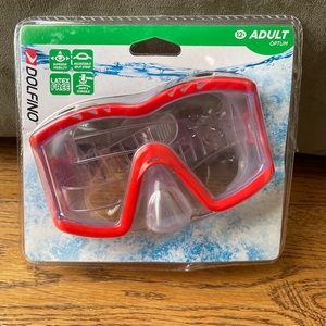 Dolfino Adult Latex Free Swim Goggles with Adjustable Head Strap